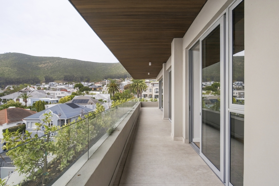 3 Bedroom Property for Sale in Fresnaye Western Cape